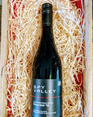 2016 Spy Valley Pinot Noir