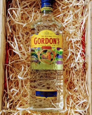 Gordon's London Dry Gin Imported 700ml